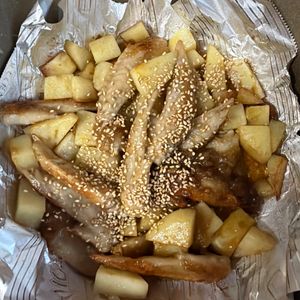 1438957の作ってみた!投稿(【じゃがいもと鶏肉のガーリックバター醤油】ごはんがすすむ♪)