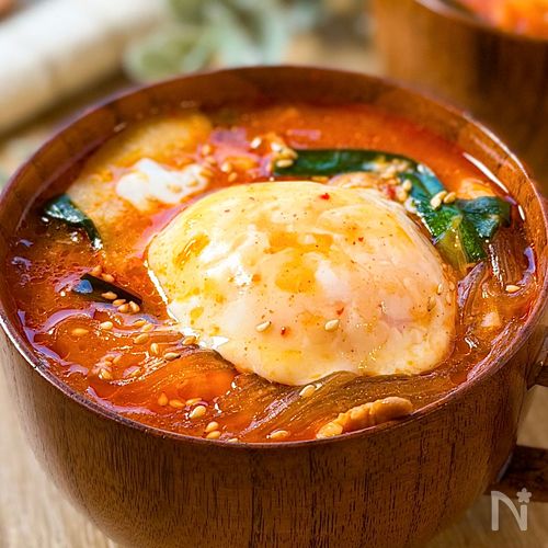 ごちそう満腹スープ♩【豚キムチ春雨スープ】