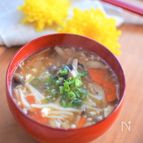 きのこたっぷり　雷汁