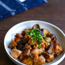 鶏肉と茄子のガリバタ炒め