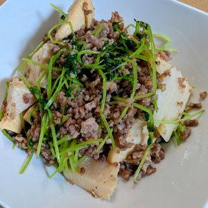 まゆのの作ってみた!投稿(筍料理の定番にしたい♡筍と豆苗とひき肉の中華炒め)
