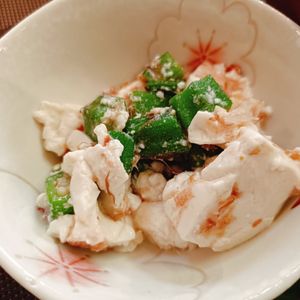 Yuukoの作ってみた!投稿(簡単♪たっぷりかつお節の豆腐とおくらの白だし和え)