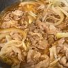 【簡単に作れてお店級の美味しさ！】濃厚な豚油そばの工程4