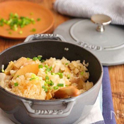 豚バラ肉とタケノコのお醤油炊き込みご飯♪
