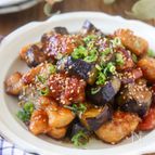ごはんがすすむ♪たっぷり茄子と鶏肉の甘酢炒め