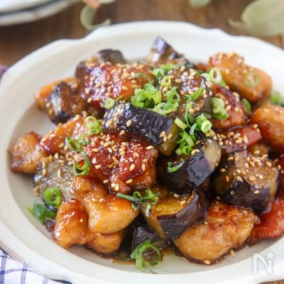 ごはんがすすむ♪たっぷり茄子と鶏肉の甘酢炒め