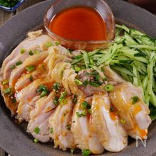 レンジで完結！火を使わない「ヘルシー蒸し鶏」