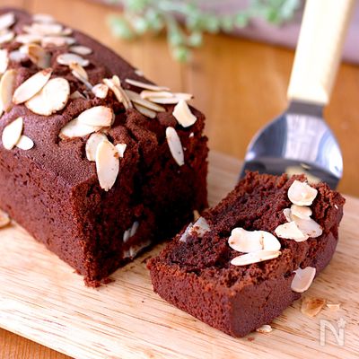 バレンタインに♡まるで生チョコ感覚♪生チョコパウンドケーキ