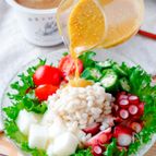 もち麦のプチッと食感♪たことネバネバ野菜のサラダボウル
