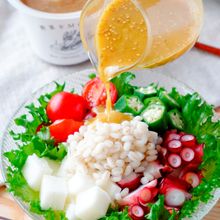 もち麦のプチッと食感♪たことネバネバ野菜のサラダボウル