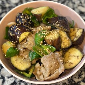 968467の作ってみた!投稿(【豚なすピーマンの味噌炒め】ご飯泥棒な簡単おかず！！)