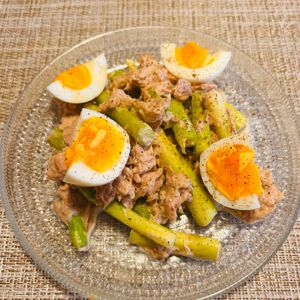 puricoの作ってみた!投稿(デリ風【アスパラのツナマヨ和え】半熟卵付き)