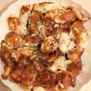 ともの作ってみた!投稿(カリカリで旨い！鶏むね肉がジューシーに仕上がる「鶏チー焼き」)
