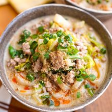 【ごま味噌豆乳担々うどん】担々麺風☆ピリ辛スープが絶品♪