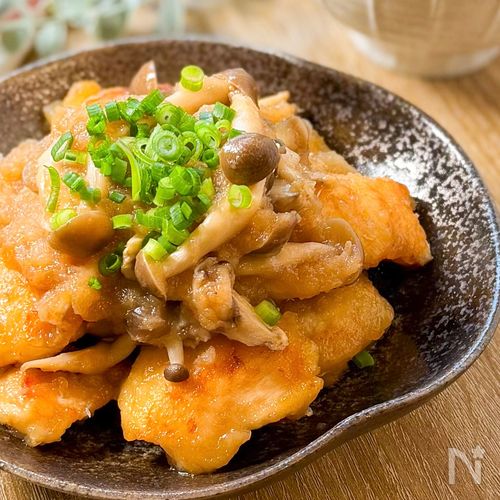 ワンパンお手軽♩【しっとり鶏むね肉ときのこのみぞれ煮】