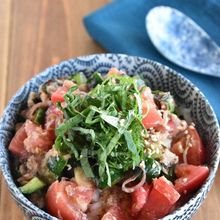 【トマトときゅうりの塩昆布ツナ丼】さらさら食べられる美味しさ