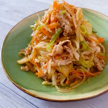 【ピリ辛うまだれ韓国風!】豚しゃぶとシャキシャキ野菜のサラダ