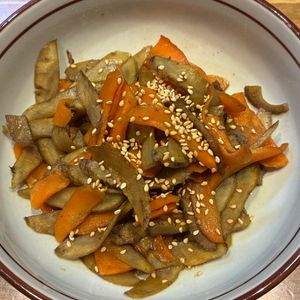 くだもの大好き🧡の作ってみた!投稿(【簡単♪きんぴらごぼう】大きめに切って歯ごたえ&風味を楽しむ)