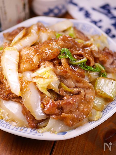 行列の定食屋さんの🍚豚バラ白菜のポン酢しょうが焼き🤭💕