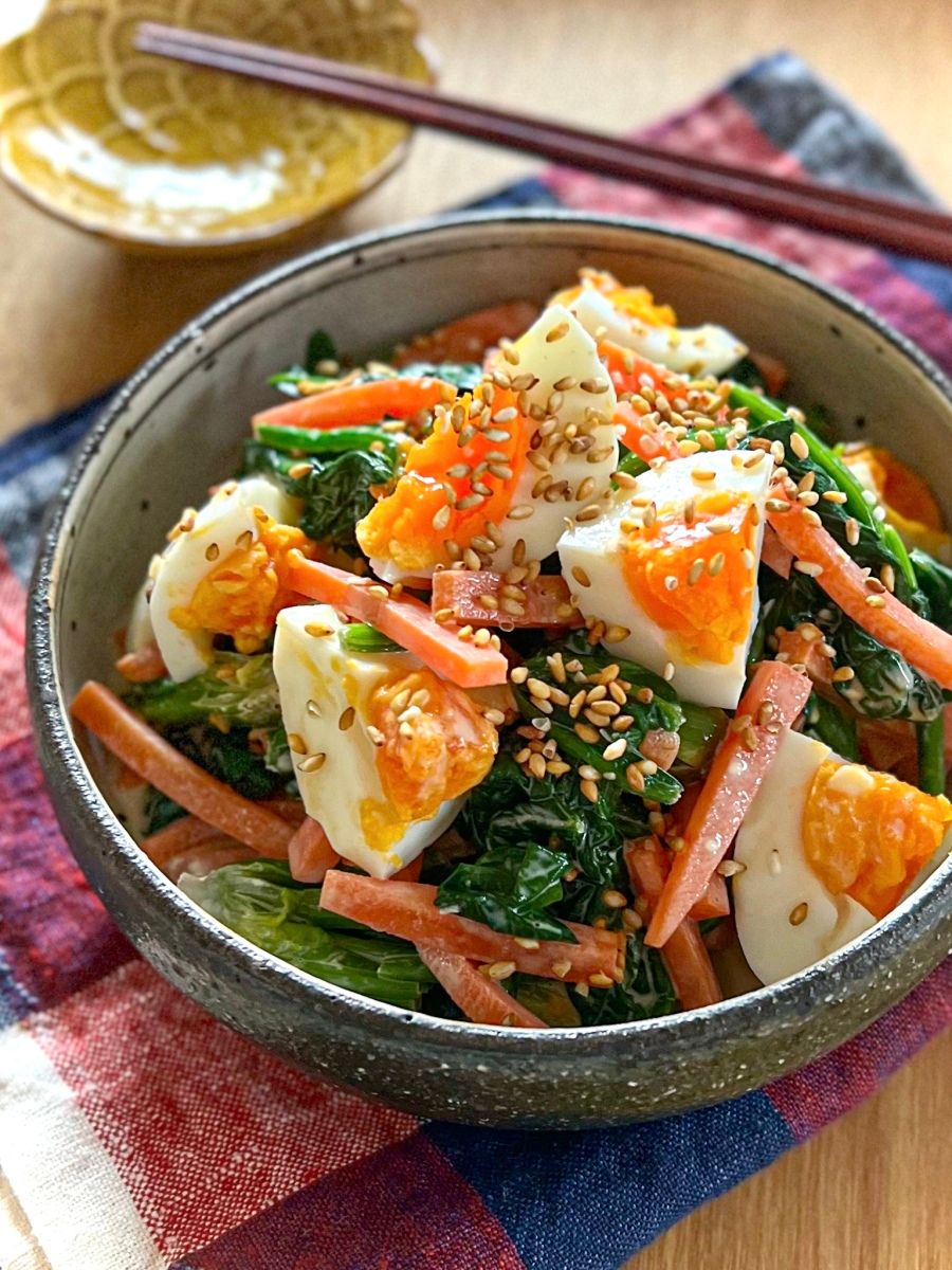 ほうれん草のサラダ 温かいベーコンドレッシング添え レシピ