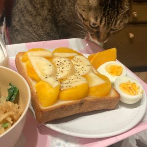 すみれの作ってみた!投稿(トーストバリエ＊柿とチーズのトースト)