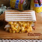 コーンチーズのとろ～りホットサンド