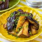 ごはんの進むしっかり味！なすとエリンギのカレー炒め