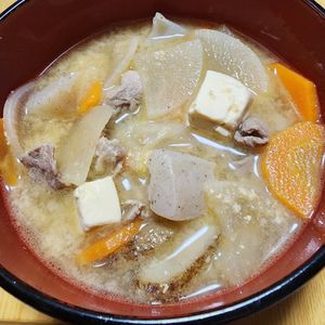 ナムディの作ってみた!投稿(【本気で旨い豚汁】文句なしのおいしさ!丼で食べたい!)