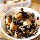 レンジで5分！【厚揚げとひじきのめんつゆ煮】