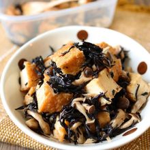 レンジで5分！【厚揚げとひじきのめんつゆ煮】