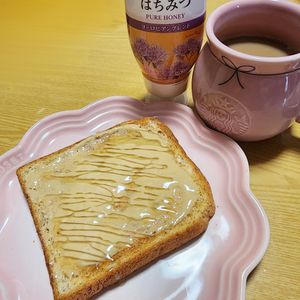 ナムディの作ってみた!投稿(練りごま＆はちみつトースト)