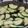 【ごはんと相性抜群！】ズッキーニの豚みそ炒めの工程1