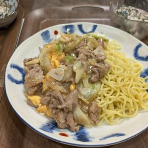 MYN1205の作ってみた!投稿(【究極の肉野菜炒め♡】豚こまキャベツのとろ卵オイスターあん)