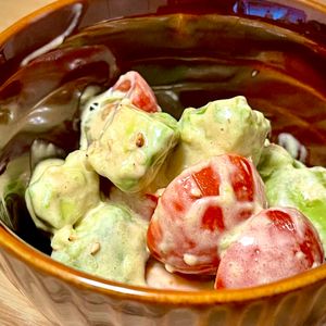michuの作ってみた!投稿(切って和えるだけ♡『アボカドとトマトのわさび醤油マヨ』)
