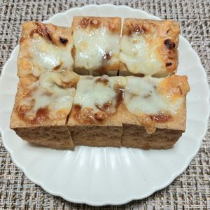 よっこの作ってみた!投稿(あと一品に！厚揚げの味噌チーズ焼き)