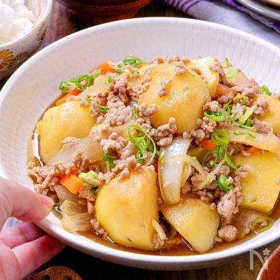 【肉じゃが風♡じゃがいものそぼろ煮】野菜室の常連さんで♡