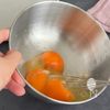 キャベツとしらすのペペロンオムレツの工程1