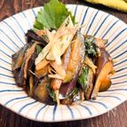 『ご飯との相性抜群！』なすとミョウガの生姜醤油炒め
