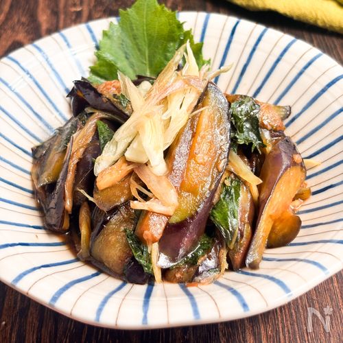 『ご飯との相性抜群!』なすとミョウガの生姜醤油炒め