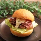 ローストビーフバーガー　和風タルタルソース