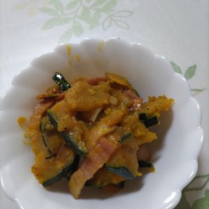 KUMIKOの作ってみた!投稿(レンジで5分！【かぼちゃとベーコンのバター醤油和え】)
