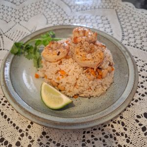 フェビアンの作ってみた!投稿(海老のせナンプラー炊き込みご飯)