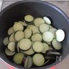 【茄子とツナのトマトチーズ煮込み】とろとろ茄子が絶品☆の工程1