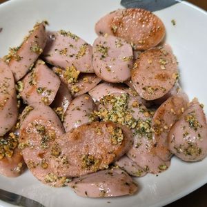 月雪由翔の作ってみた!投稿(【魚肉ソーセージの磯マヨチーズ炒め】簡単おつまみ♡)
