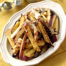 【材料３つ💛】さつまいもとちくわの塩昆布バターきんぴら