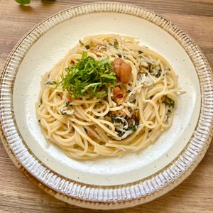 のりのり🐾🎀🤍の作ってみた!投稿(調味料２つ！混ぜるだけ和風梅しそパスタ)