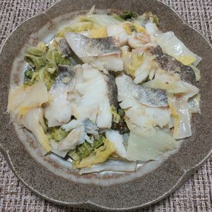 よっこの作ってみた!投稿(【たらと白菜のしょうが蒸し】冬が旬の2つの食材で♪)