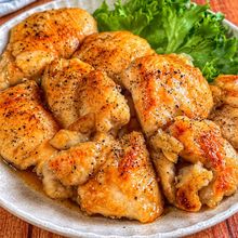 【鶏むねでガーリックペッパー照り焼きチキン】節約にも◎