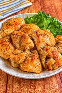 【鶏むねでガーリックペッパー照り焼きチキン】節約にも◎