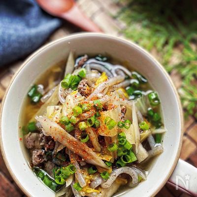《食べるスープ》白菜とごぼうとこんにゃくのすき焼き風スープ